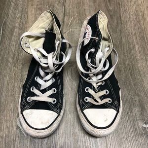 Black hi-top converse